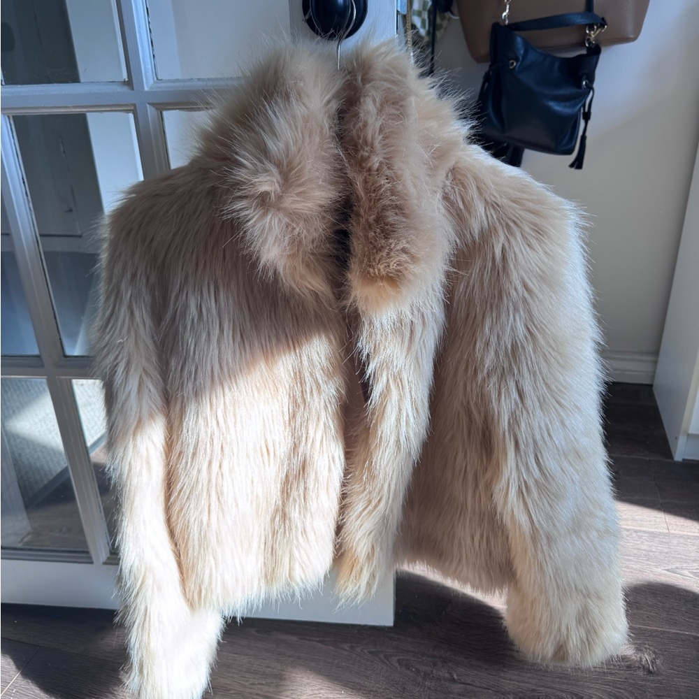 Forever 21 Plush Teddy Jacket - Cream